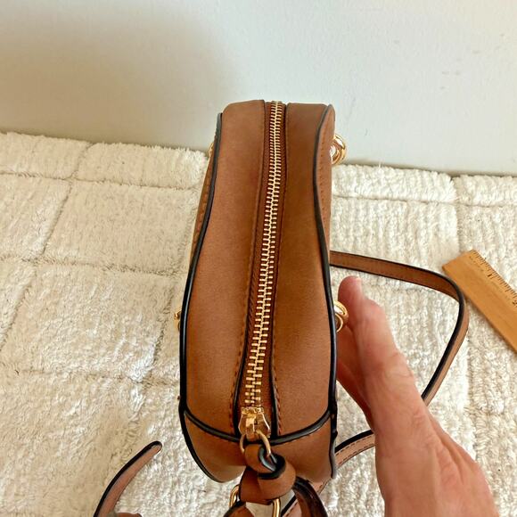 Round Flower Embroidered Brown Crossbody Purse Handbag - Picture 9 of 13